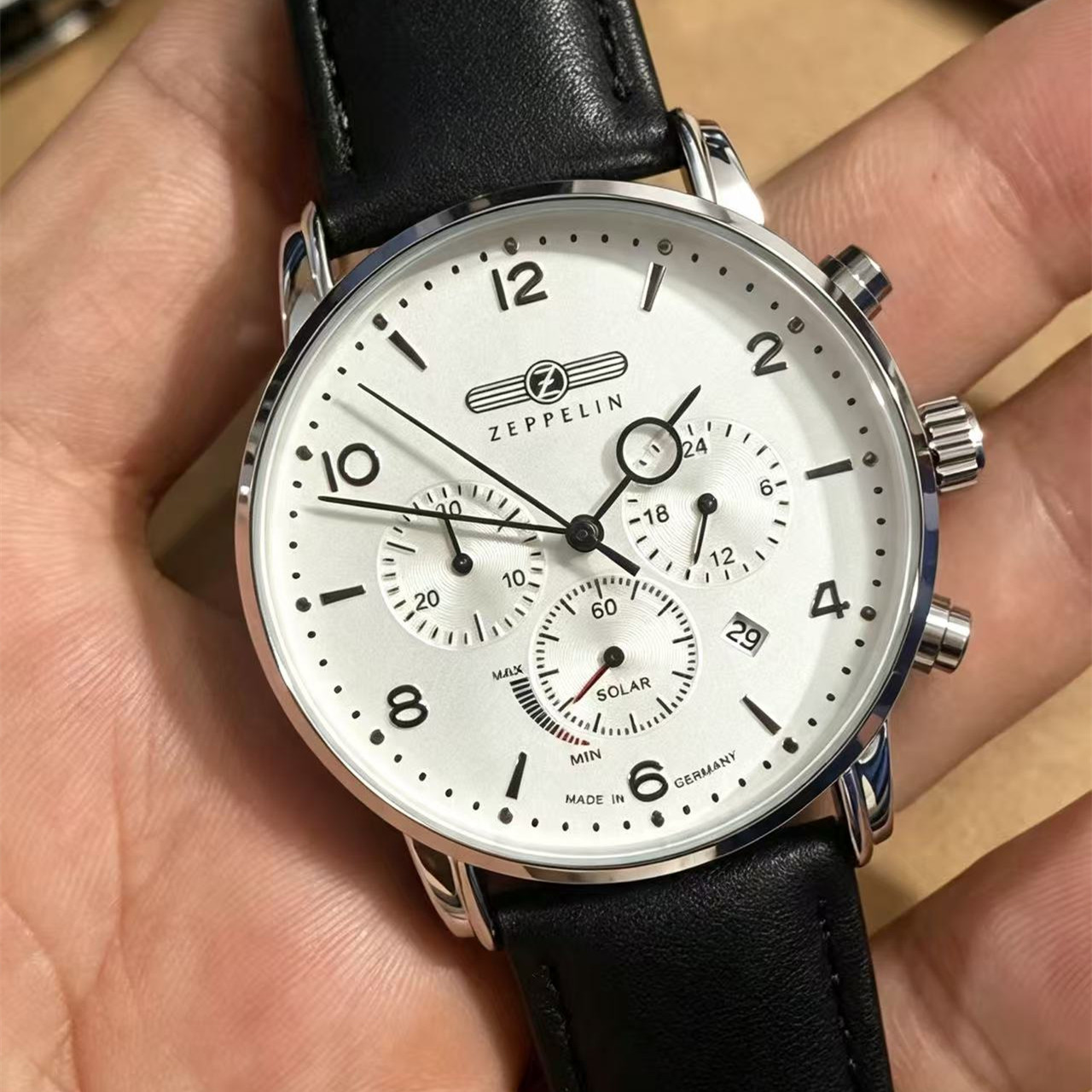 Zegarki męskie Zeppelin Airshi – Luxury Watch Case recenzja i cena